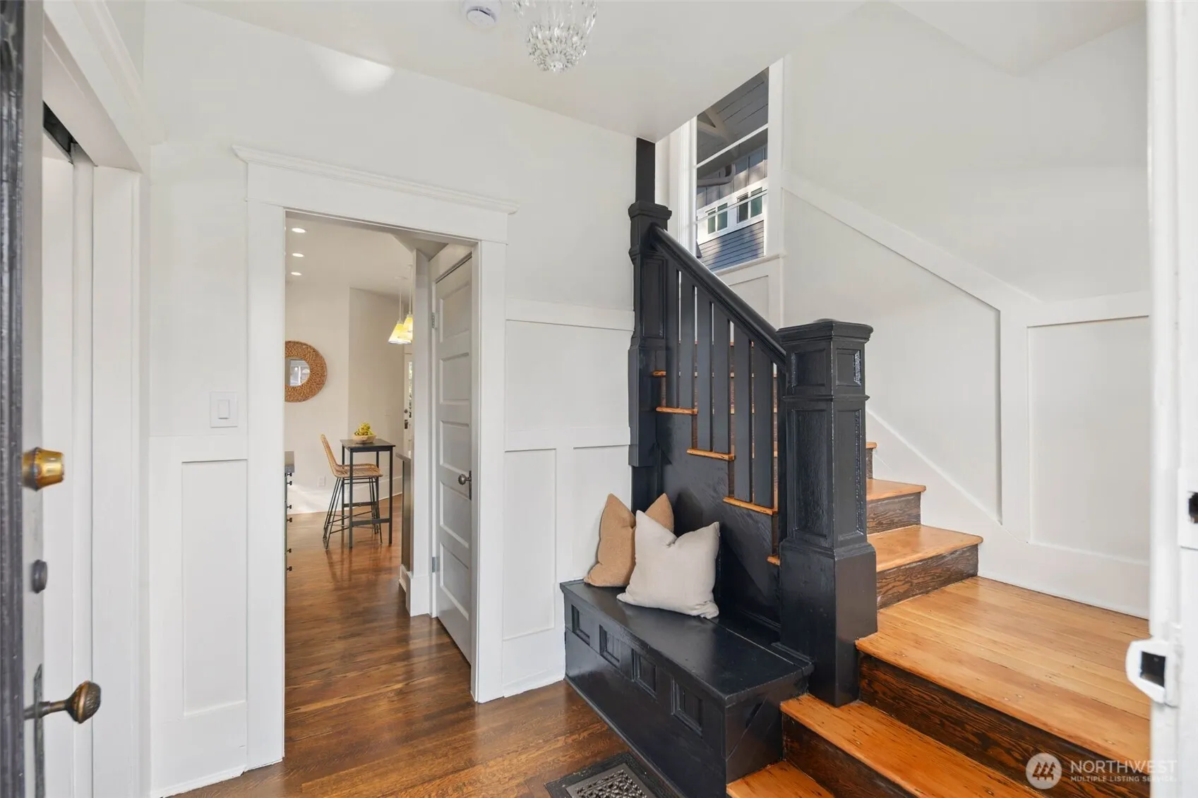 Property photo for 20 W Mcgraw Street, Seattle photo 3