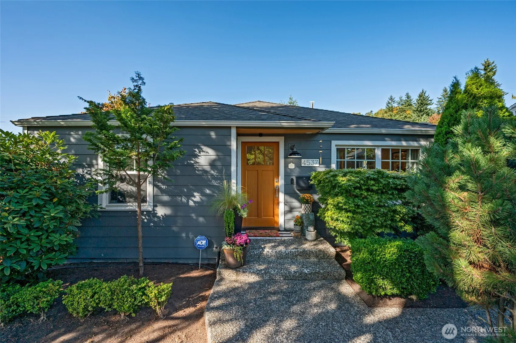 Property photo for 4537 49th Avenue Sw, Seattle