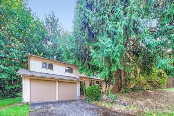 Property photo for 114 212th Street Se, Bothell photo 2