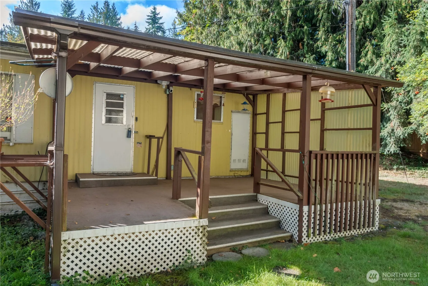 Property photo for 13902 E 51st Avenue E, Tacoma photo 3