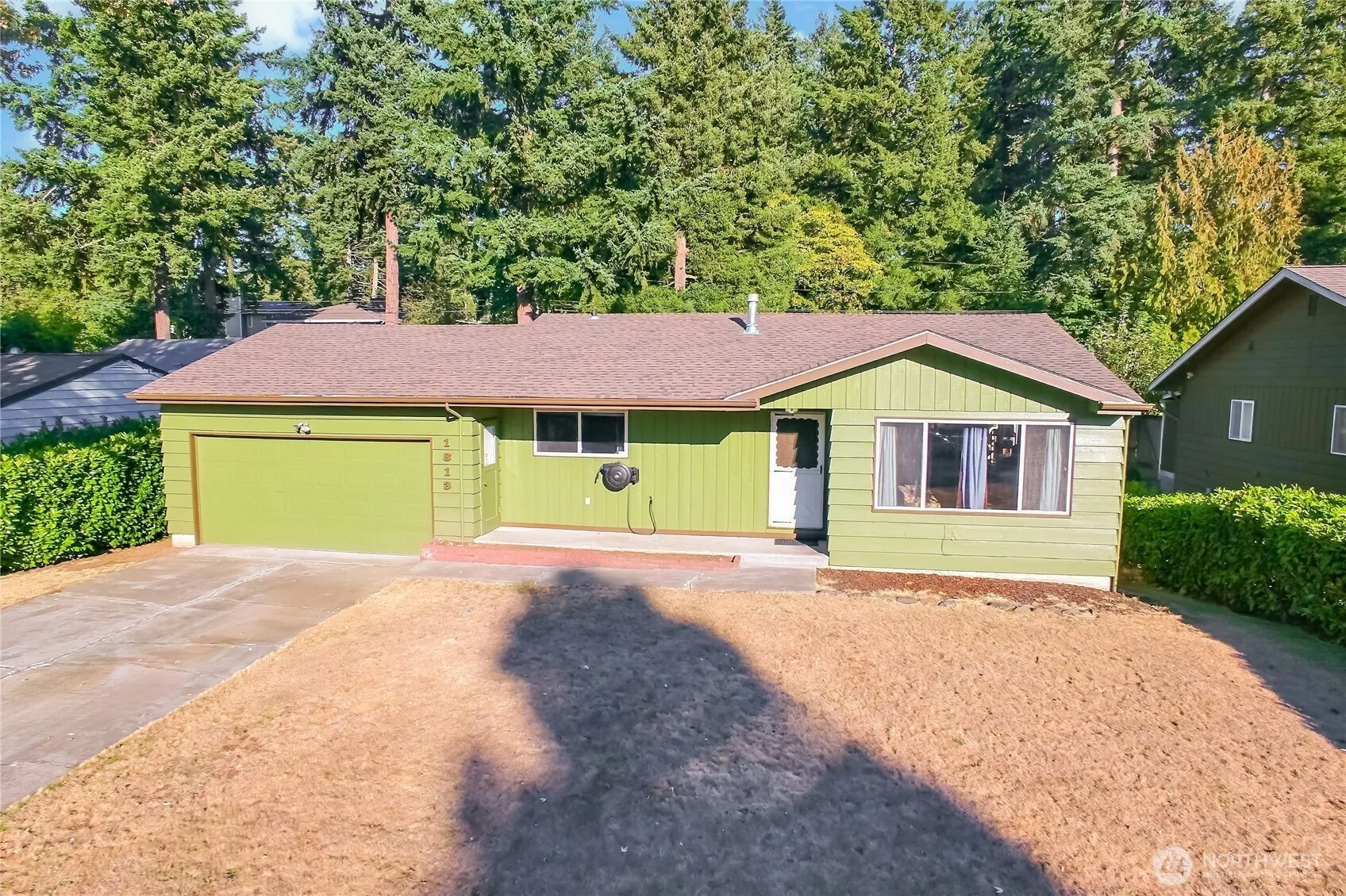 Property photo for 1813 S Woodlawn Street, Tacoma photo 3