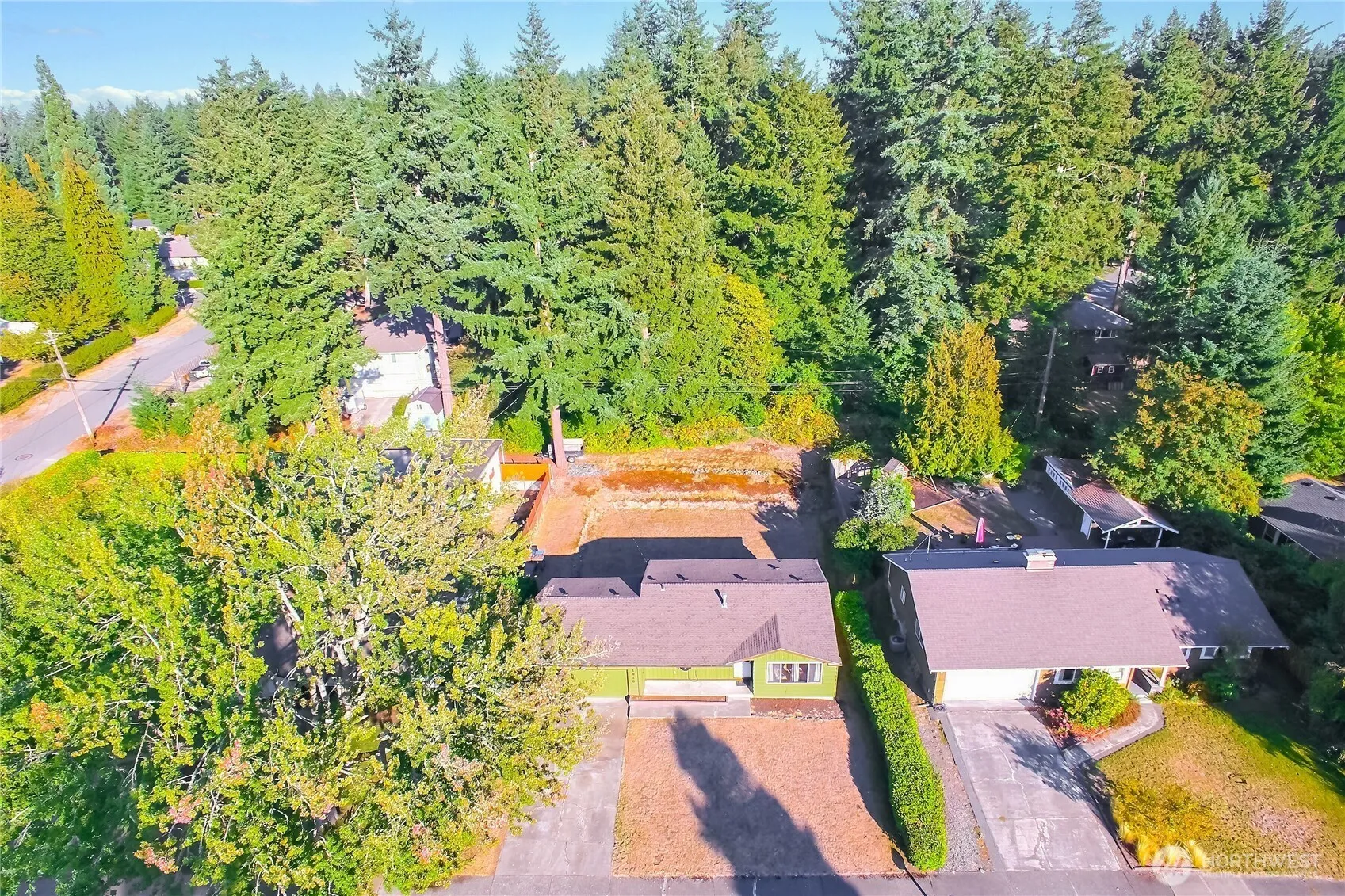 Property photo for 1813 S Woodlawn Street, Tacoma photo 2