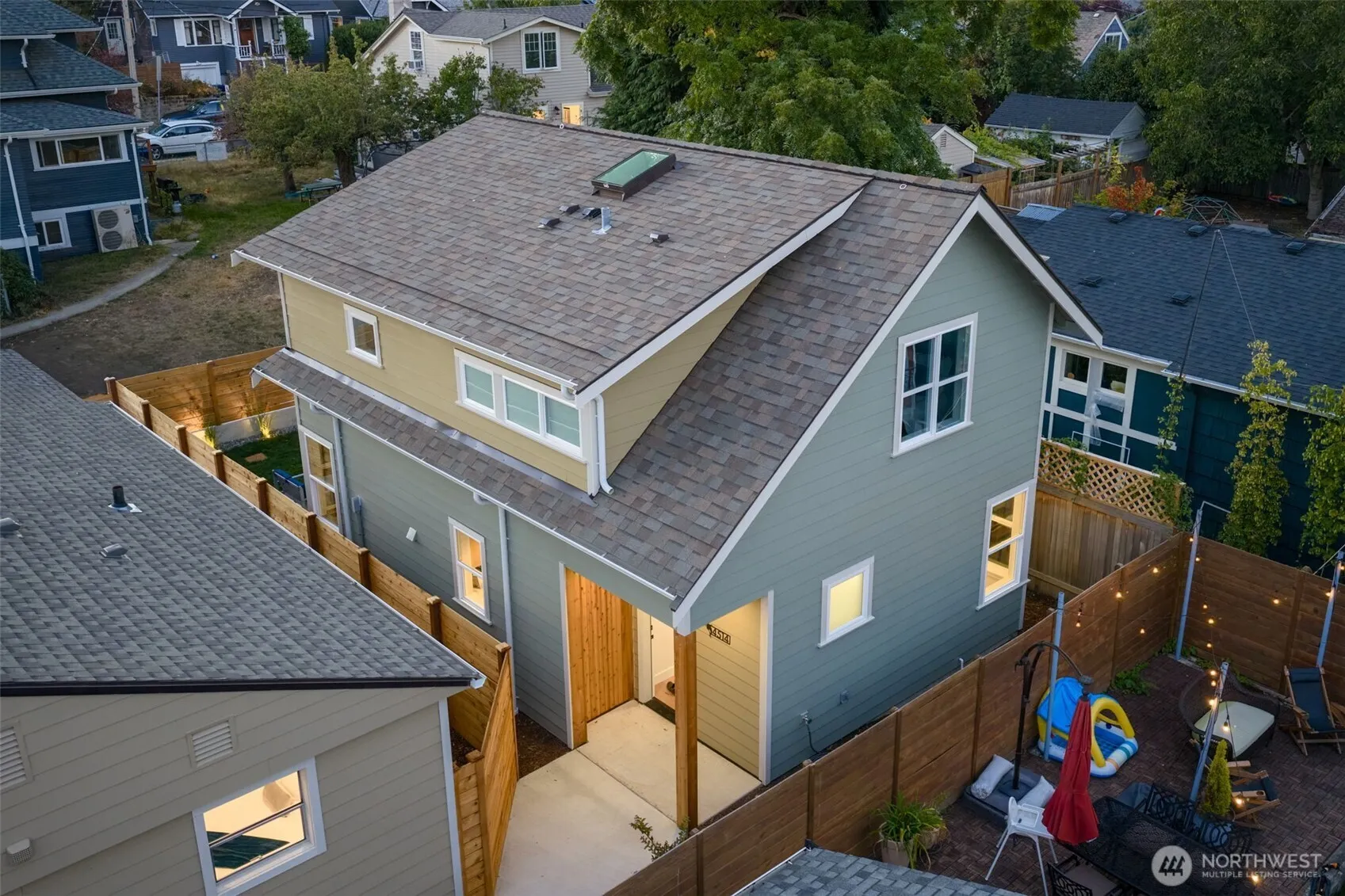 Property photo for 4514 S Dawson Street, Seattle photo 2