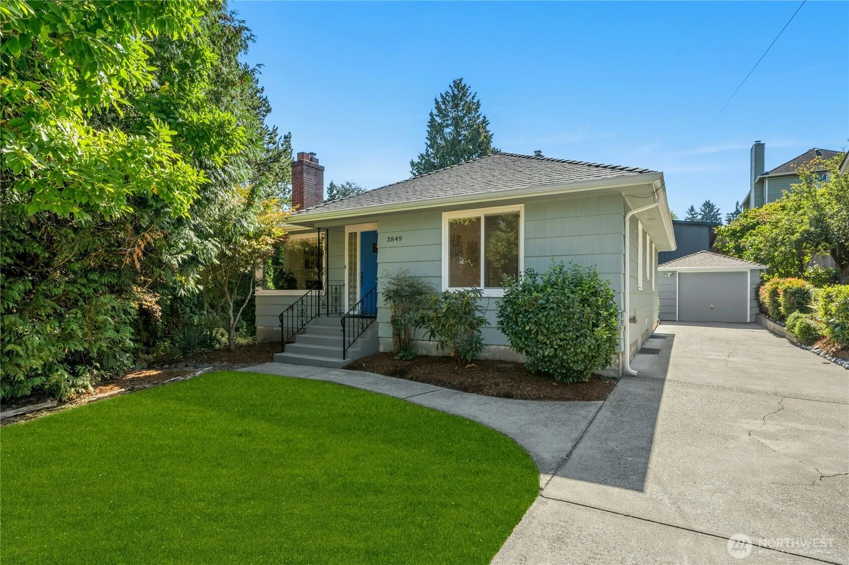 Property photo for 3849 Ne 95th Street, Seattle