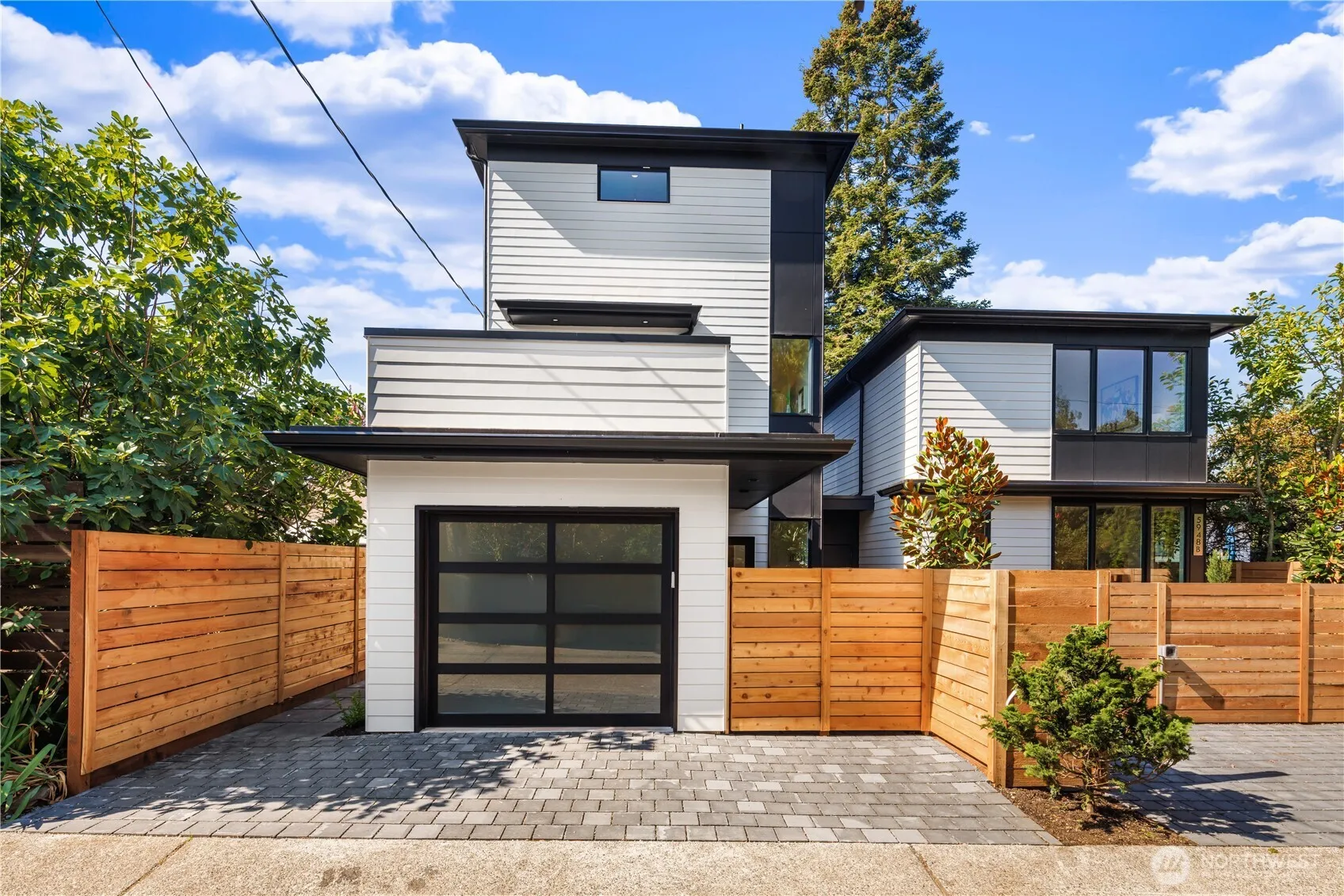 Property photo for 5948 39th Avenue Sw, Seattle
