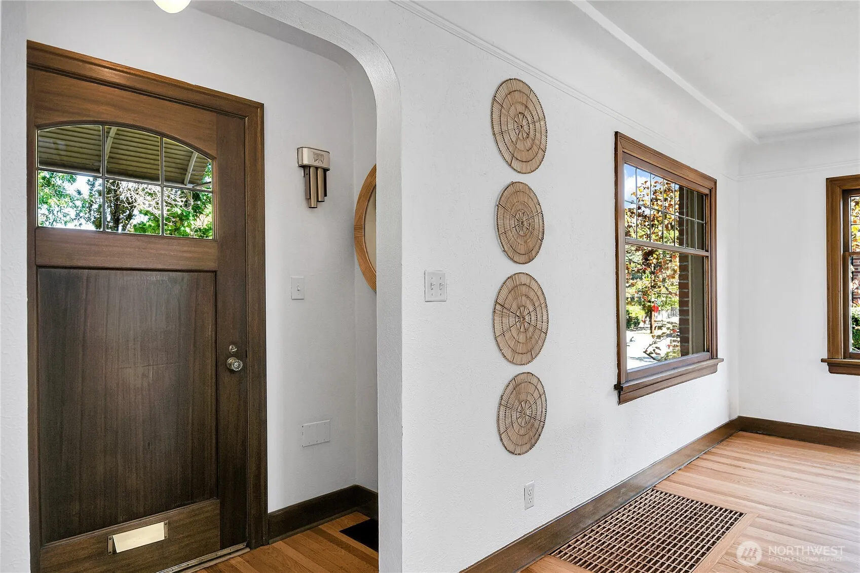 Property photo for 107 W Blaine, Seattle photo 5