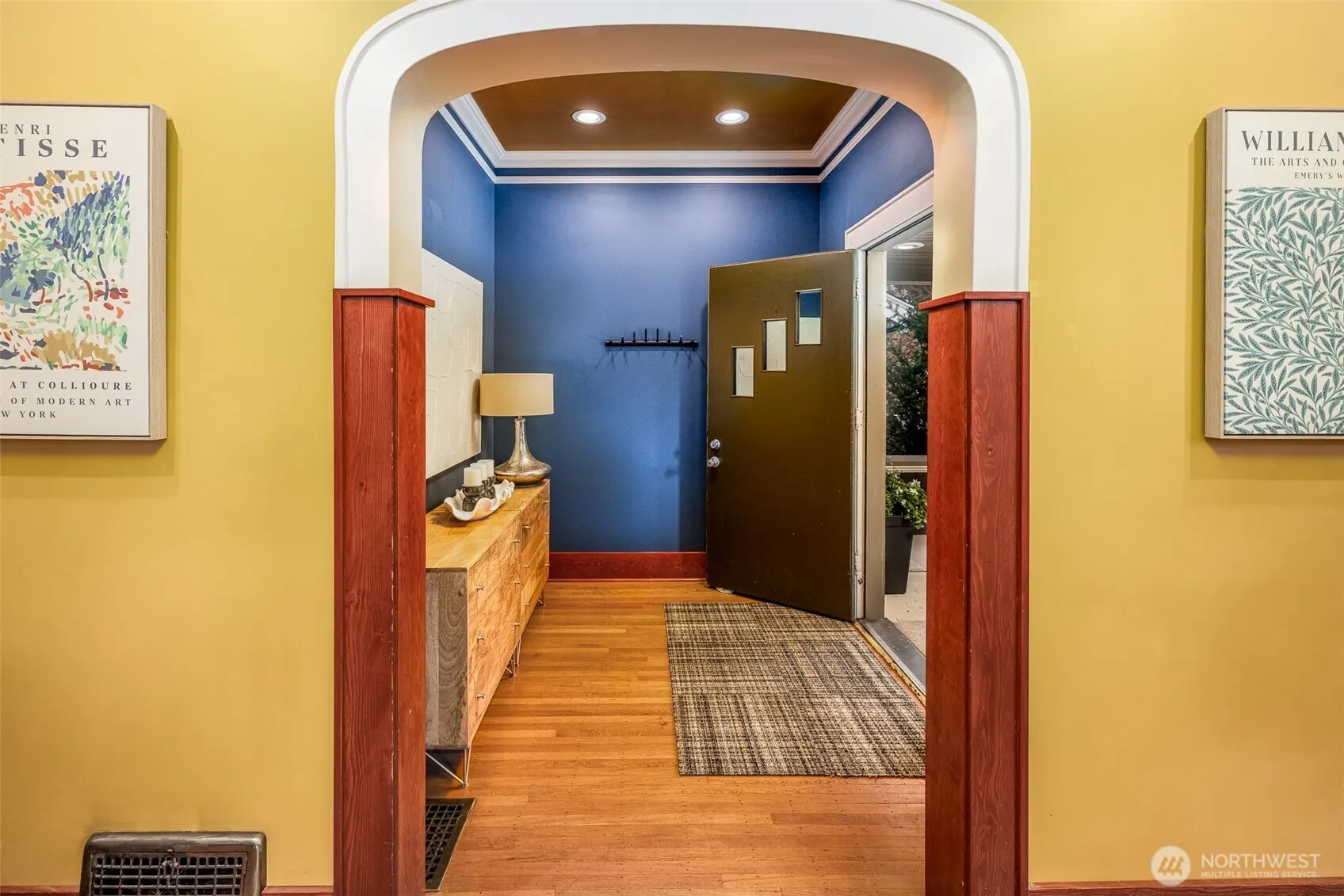 Property photo for 611 20th Avenue E, Seattle photo 4