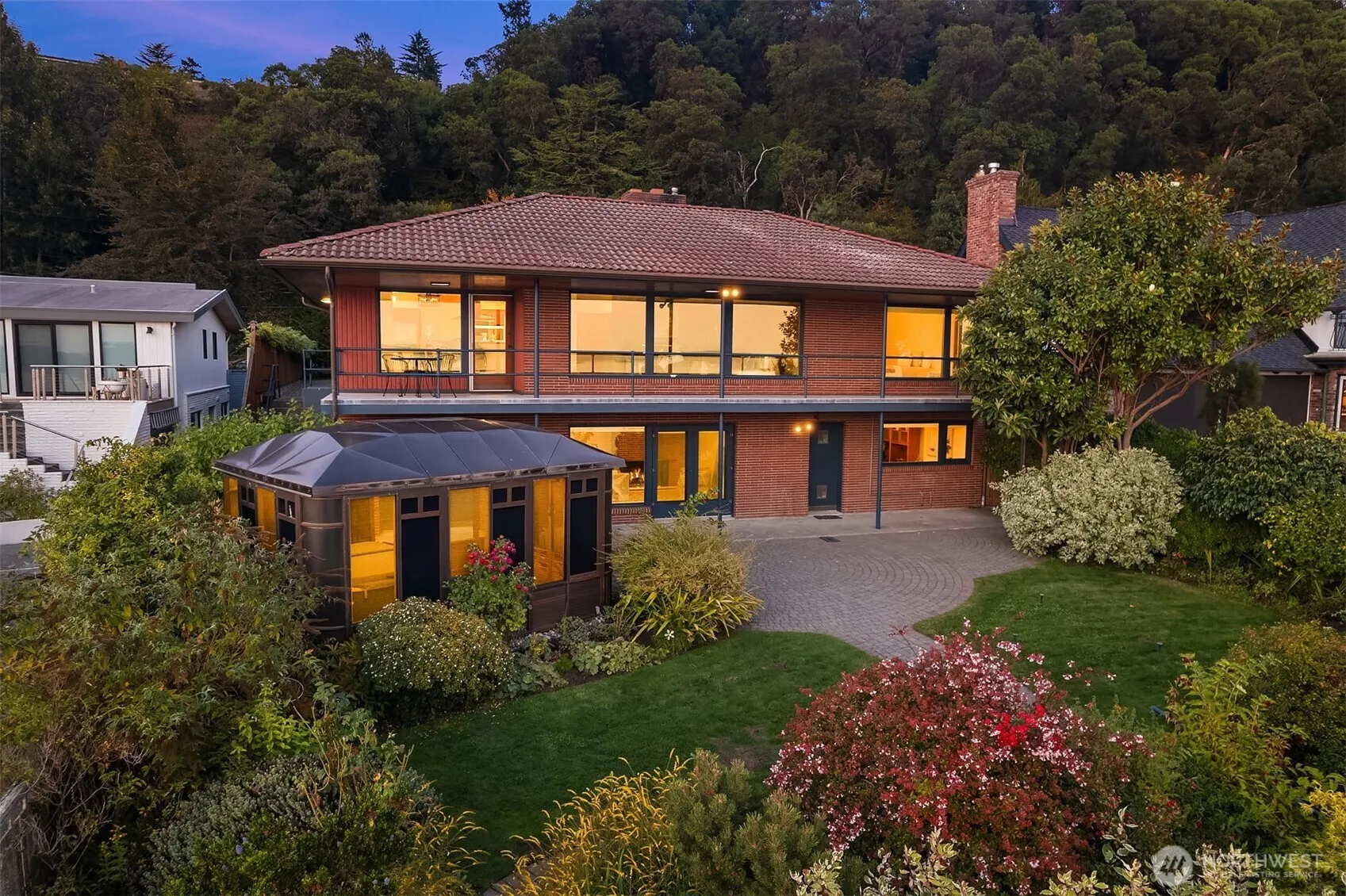 Property photo for 11259 Arroyo Beach Place Sw, Seattle