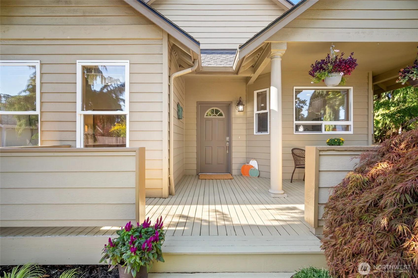 Property photo for 8010 Beverly Blvd #b, Everett photo 2