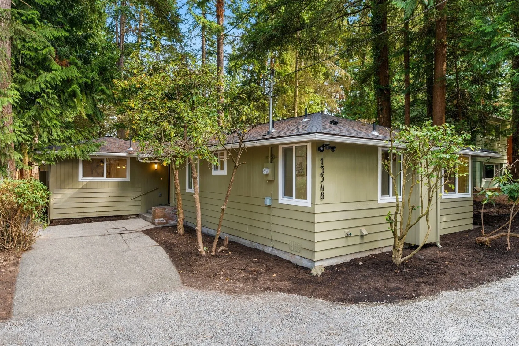 Property photo for 13348 11th Avenue Ne, Seattle photo 2