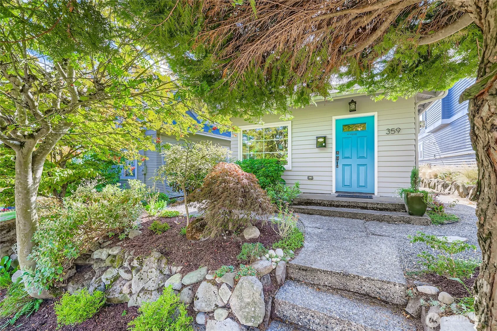 Property photo for 359 N 75th Street, Seattle photo 2
