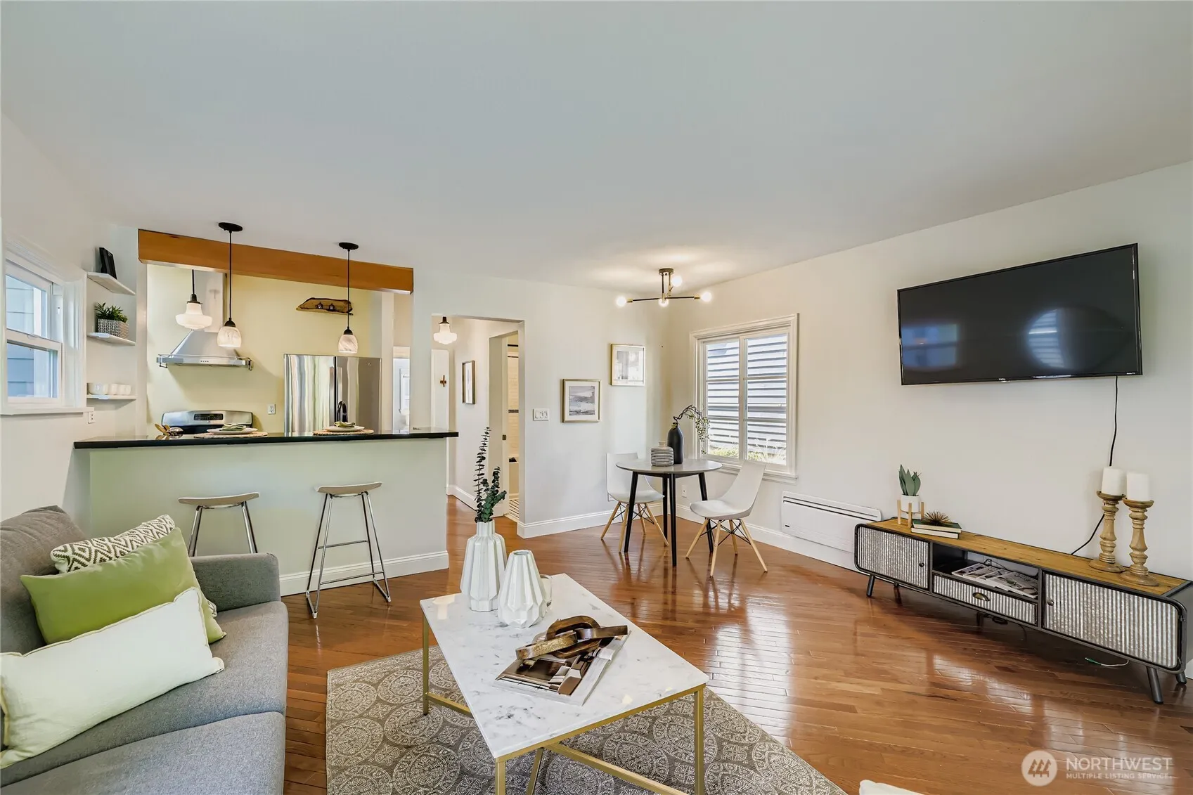 Property photo for 359 N 75th Street, Seattle photo 4