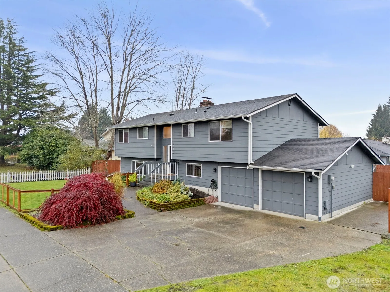 Property photo for 1710 12th Avenue Nw, Puyallup photo 3