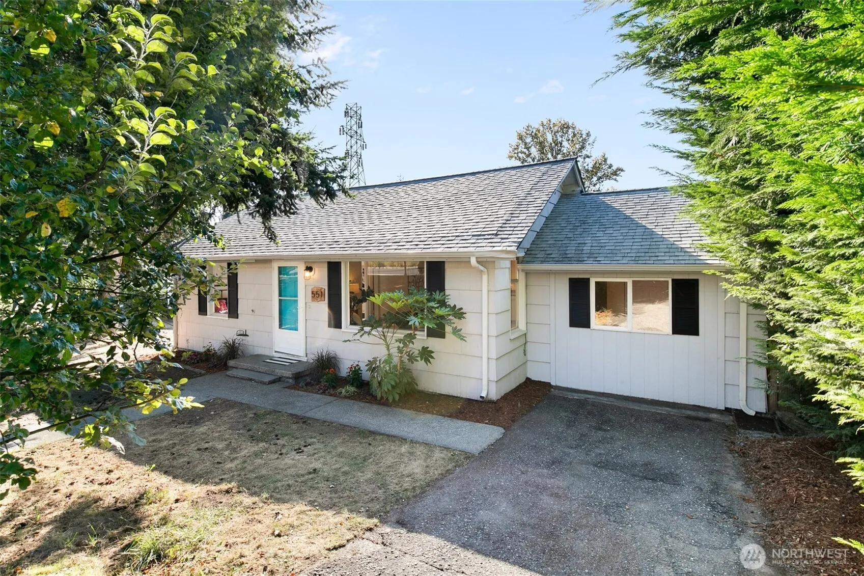 Property photo for 551 Grandey Way Ne, Renton