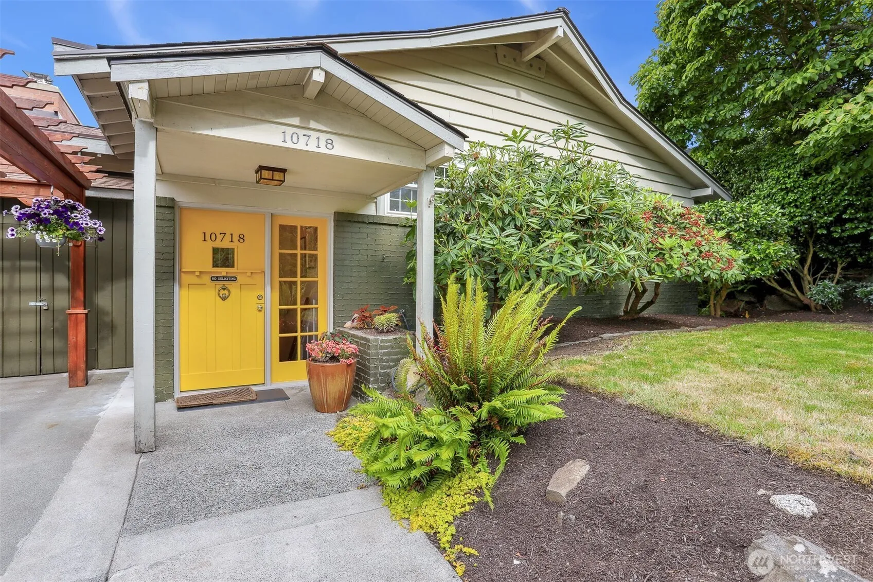 Property photo for 10718 12th Avenue Nw, Seattle