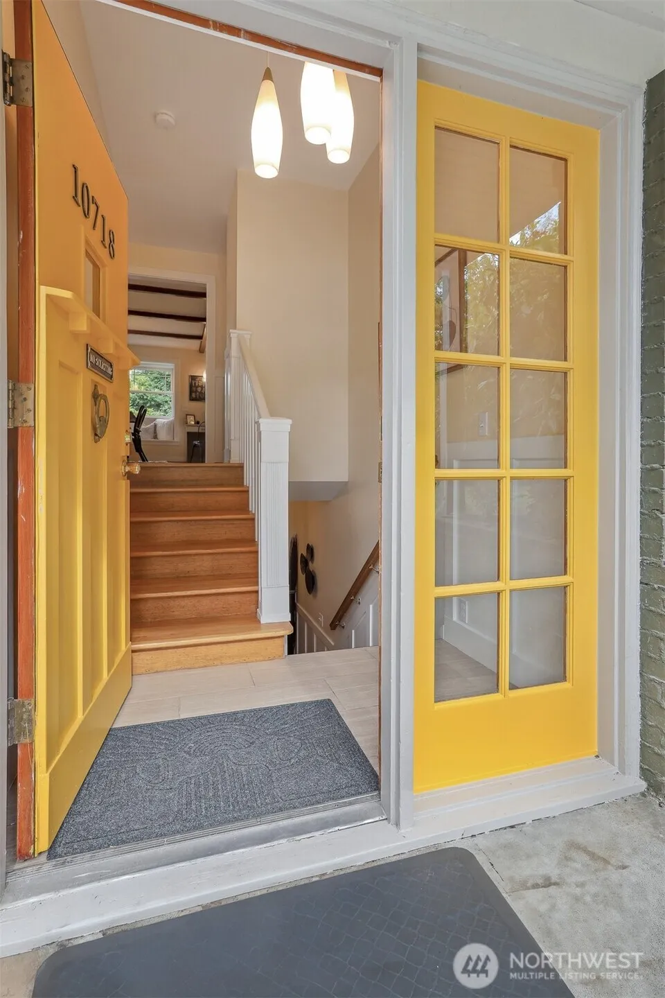 Property photo for 10718 12th Avenue Nw, Seattle photo 3