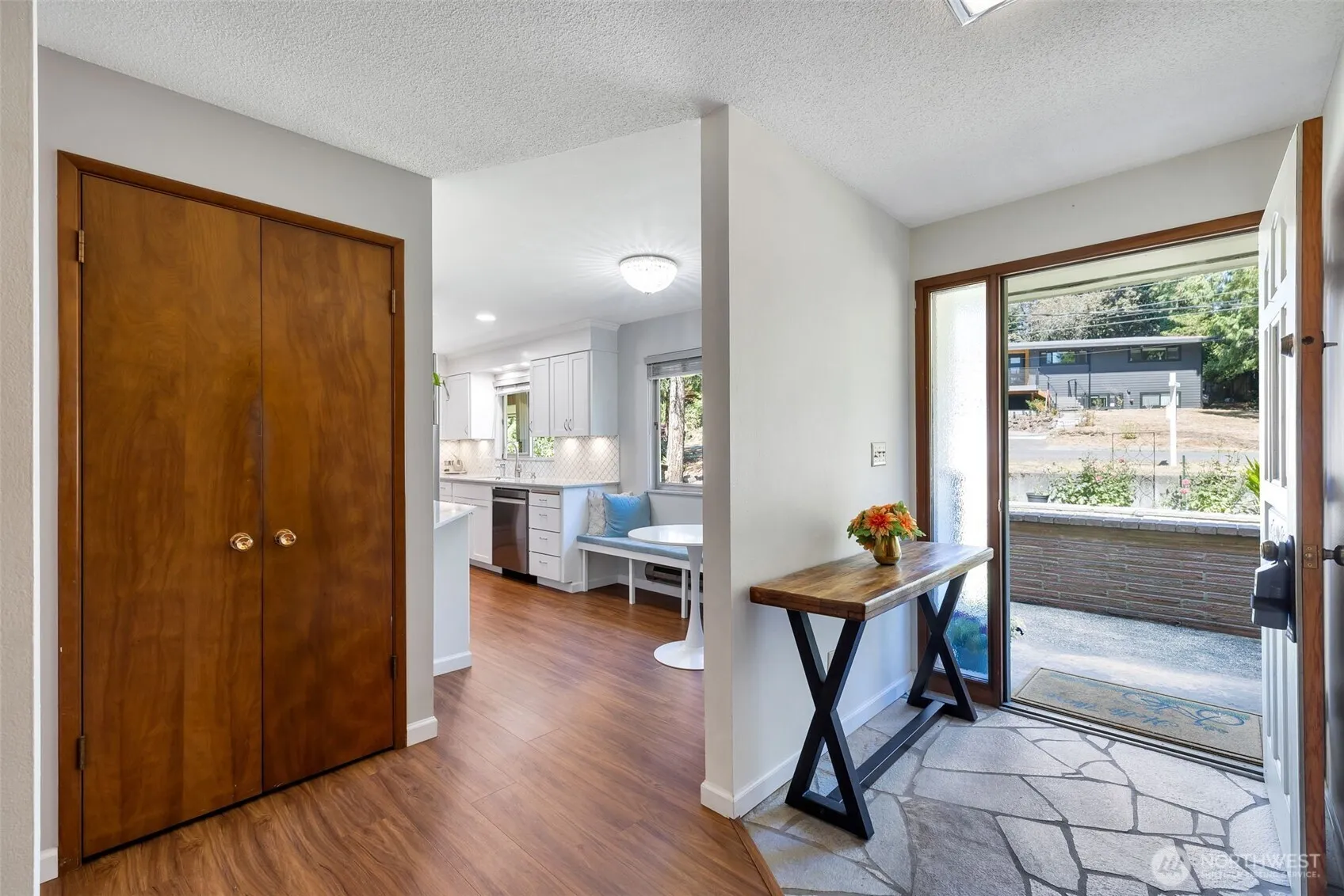 Property photo for 1515 Ne 106th Street, Seattle photo 3