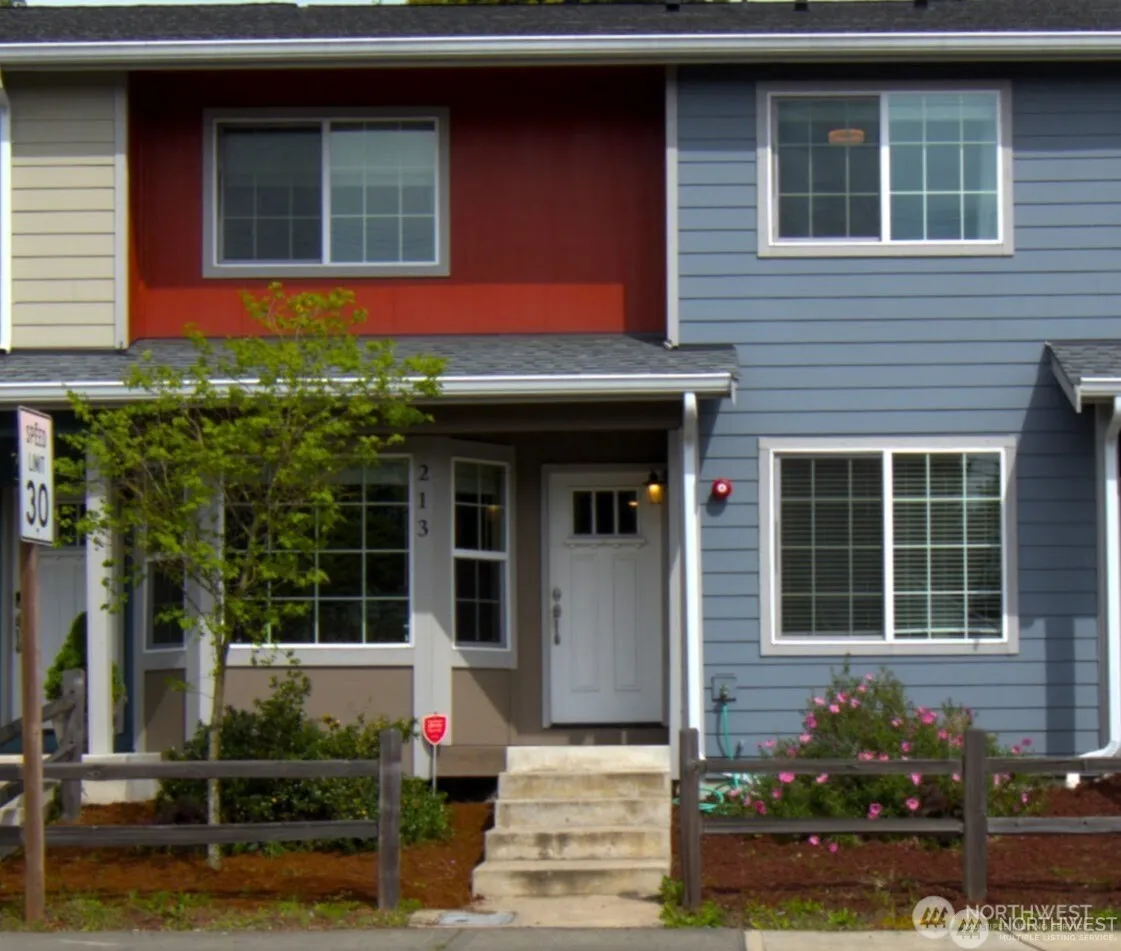 213 Norpoint Way Ne, Tacoma
