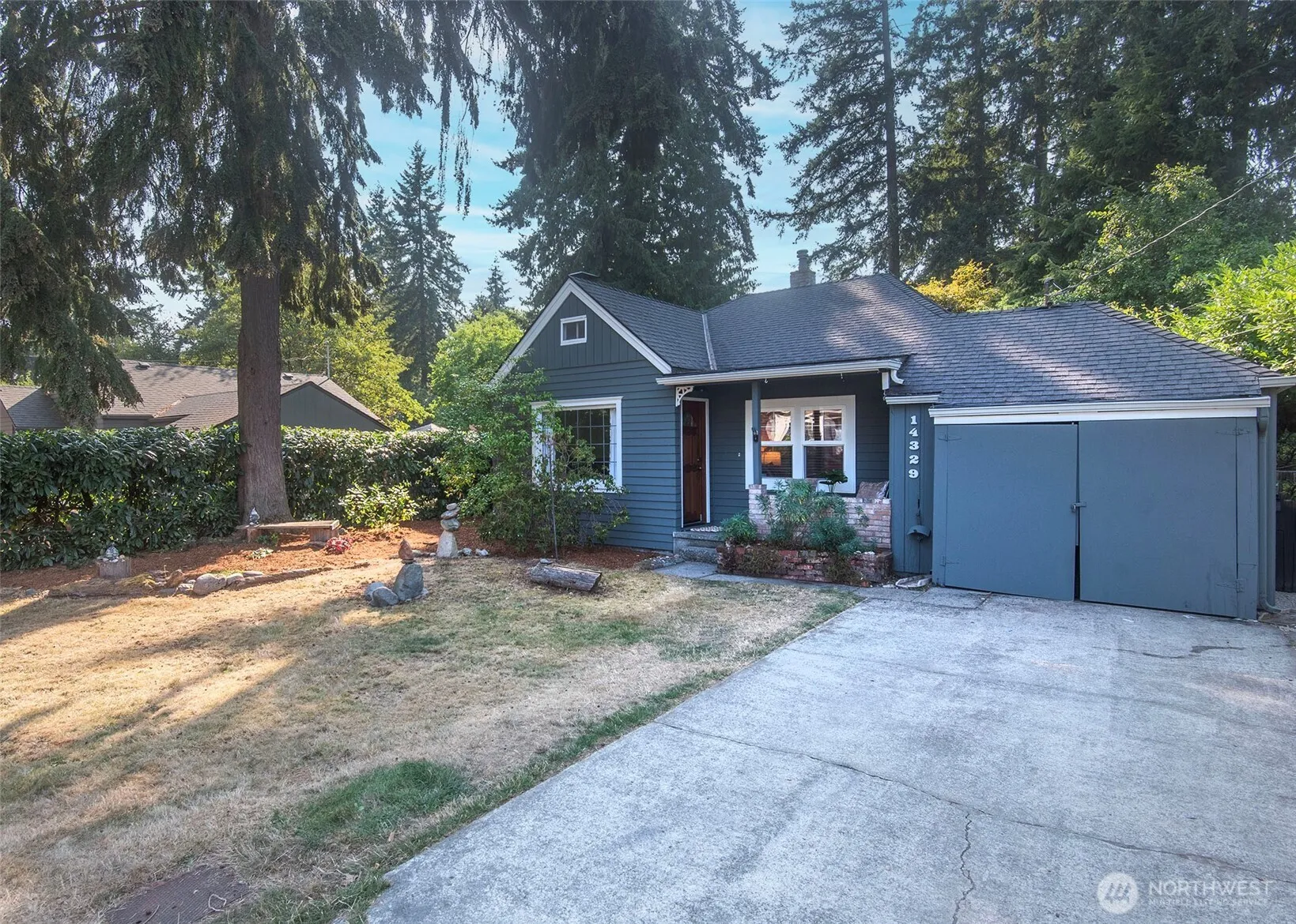 Property photo for 14329 23rd Place Ne, Seattle photo 3