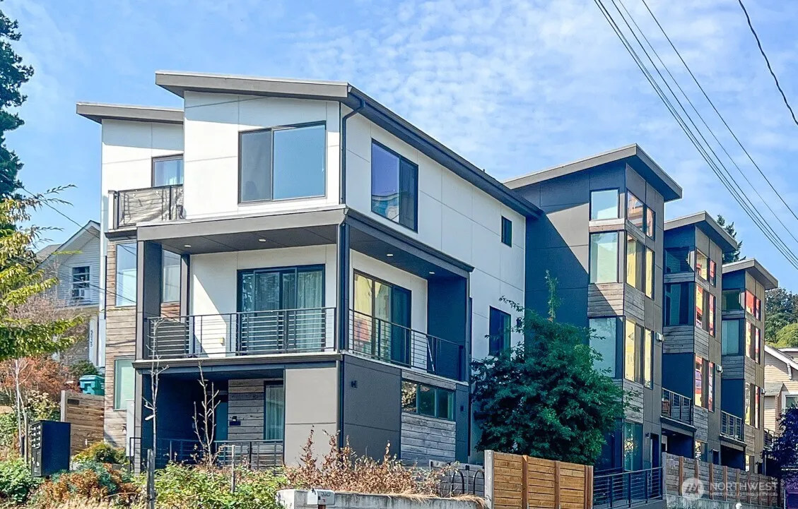 Property photo for 5031 35th Avenue S #unit D, Seattle