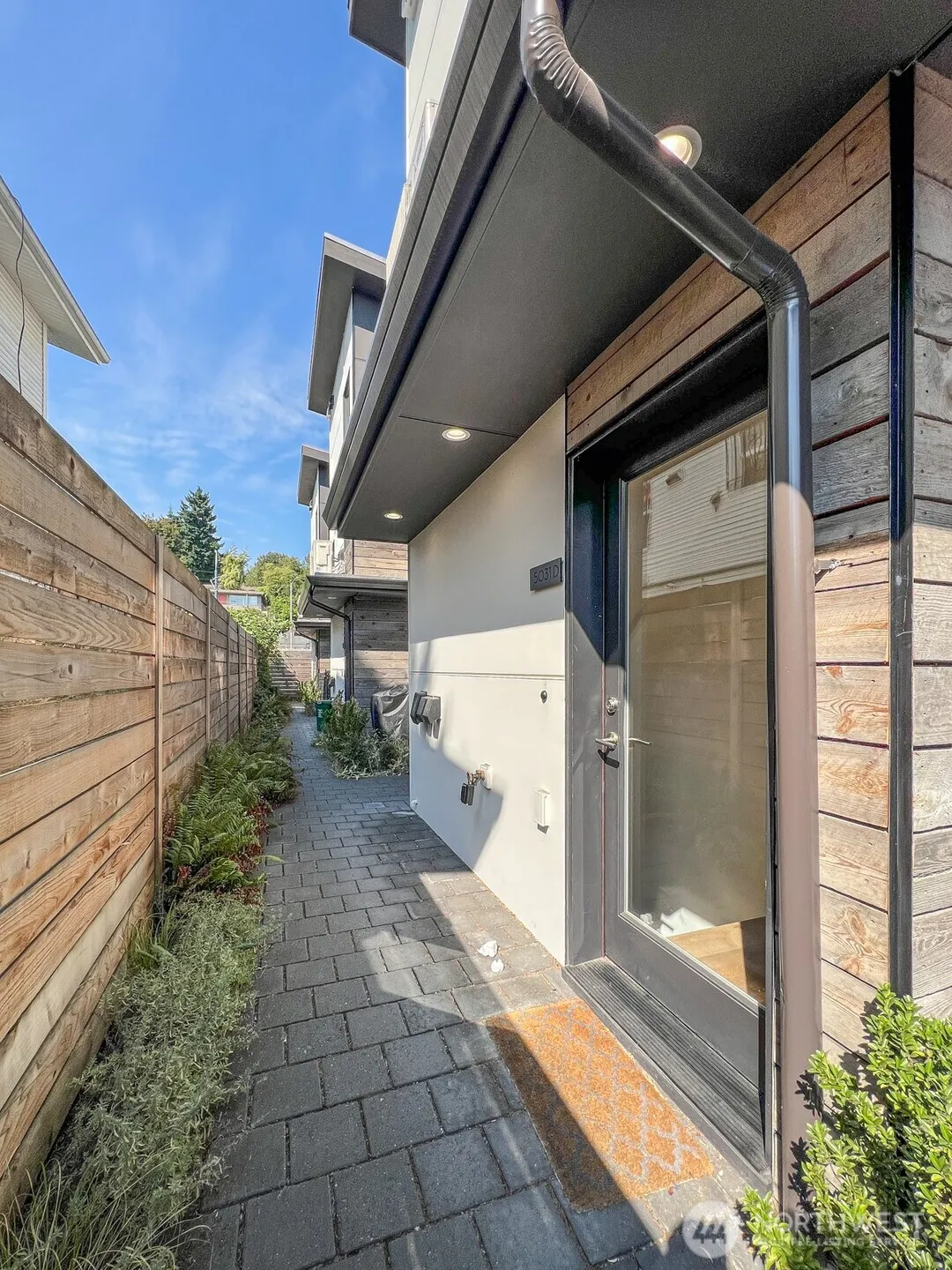 Property photo for 5031 35th Avenue S #unit D, Seattle photo 5