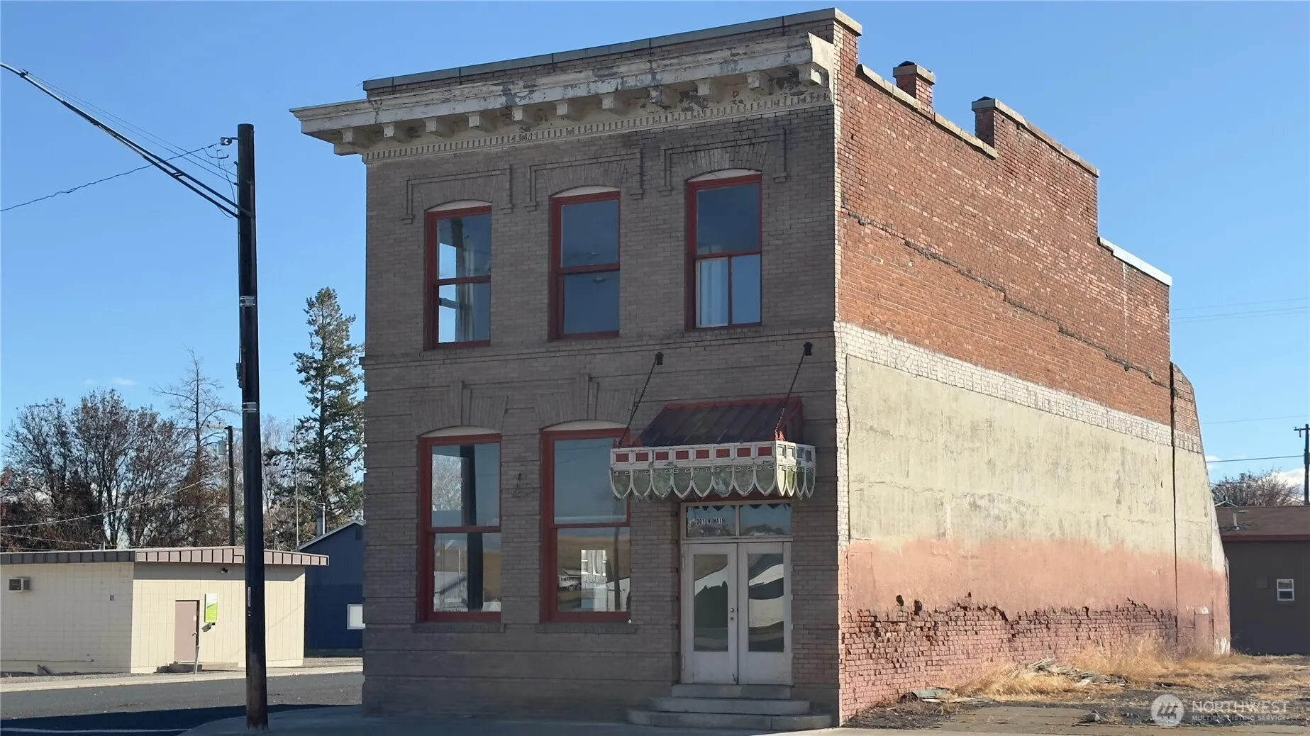 Property photo for 301 W Main Street, Almira photo 4