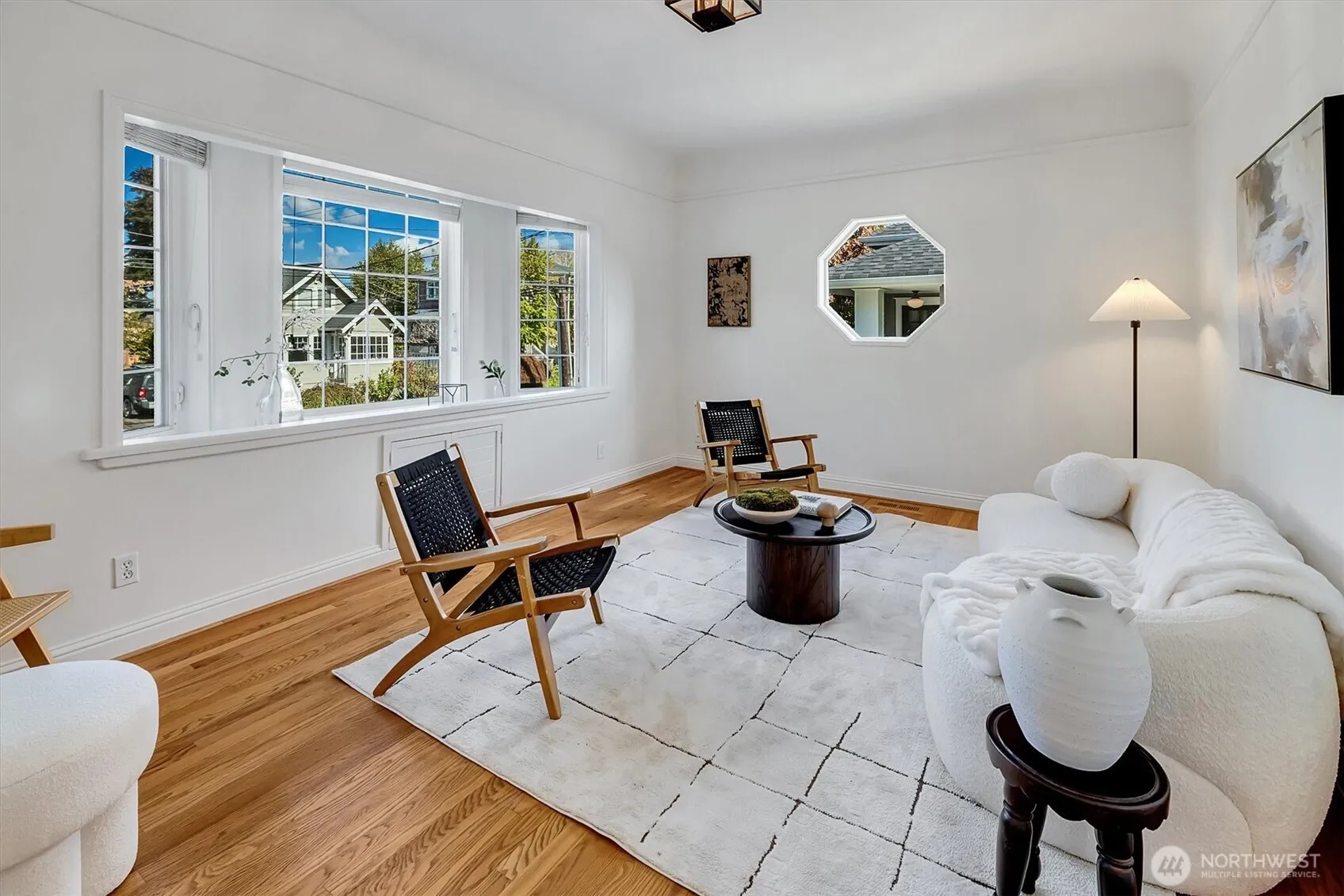 Property photo for 321 W Garfield, Seattle photo 5