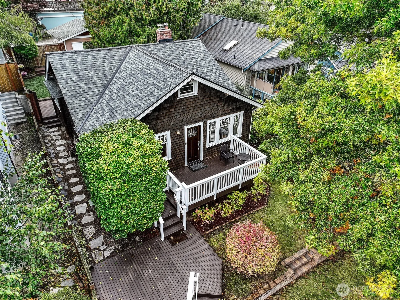 Property photo for 3413 10th Avenue W, Seattle photo 3