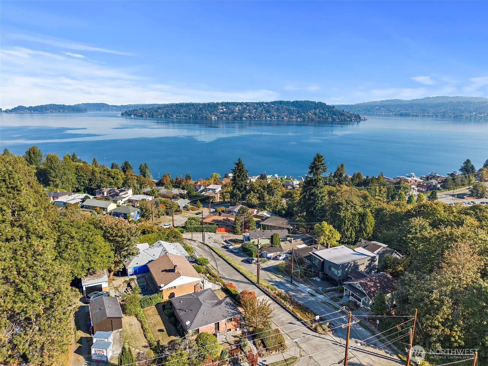 Property photo for 10127 Waters Avenue S, Seattle
