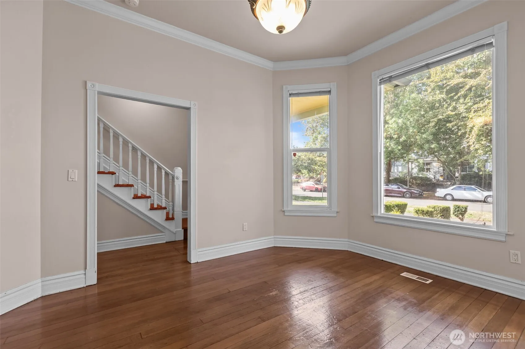 Property photo for 815 S L Street, Tacoma photo 4