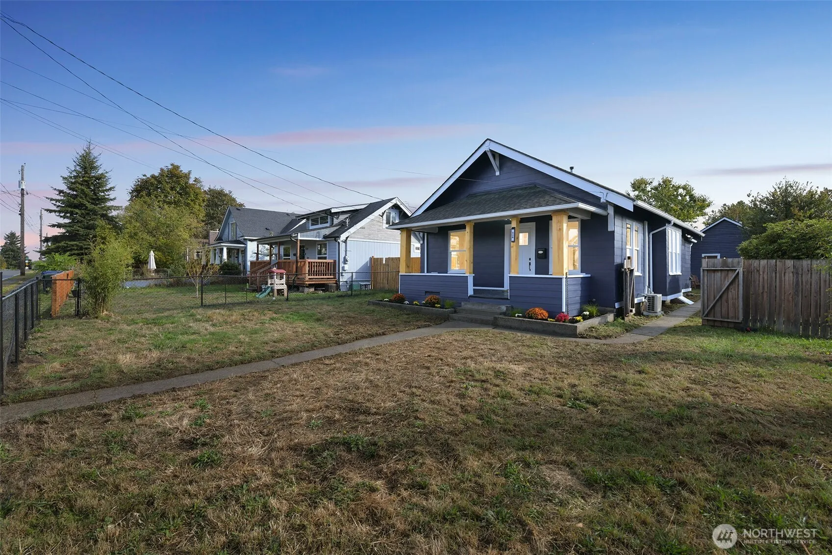 Property photo for 808 E 46th Street, Tacoma photo 2