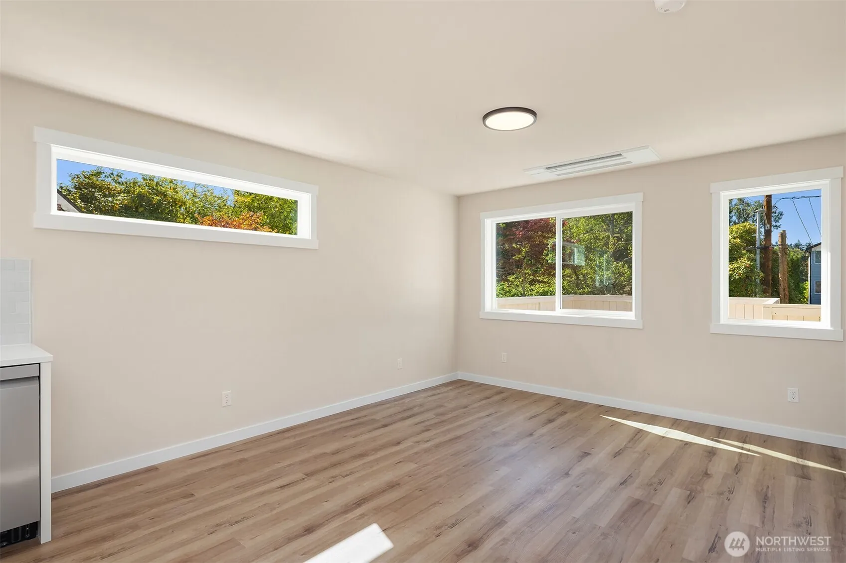 Property photo for 11526 38th Avenue Ne, Seattle photo 5