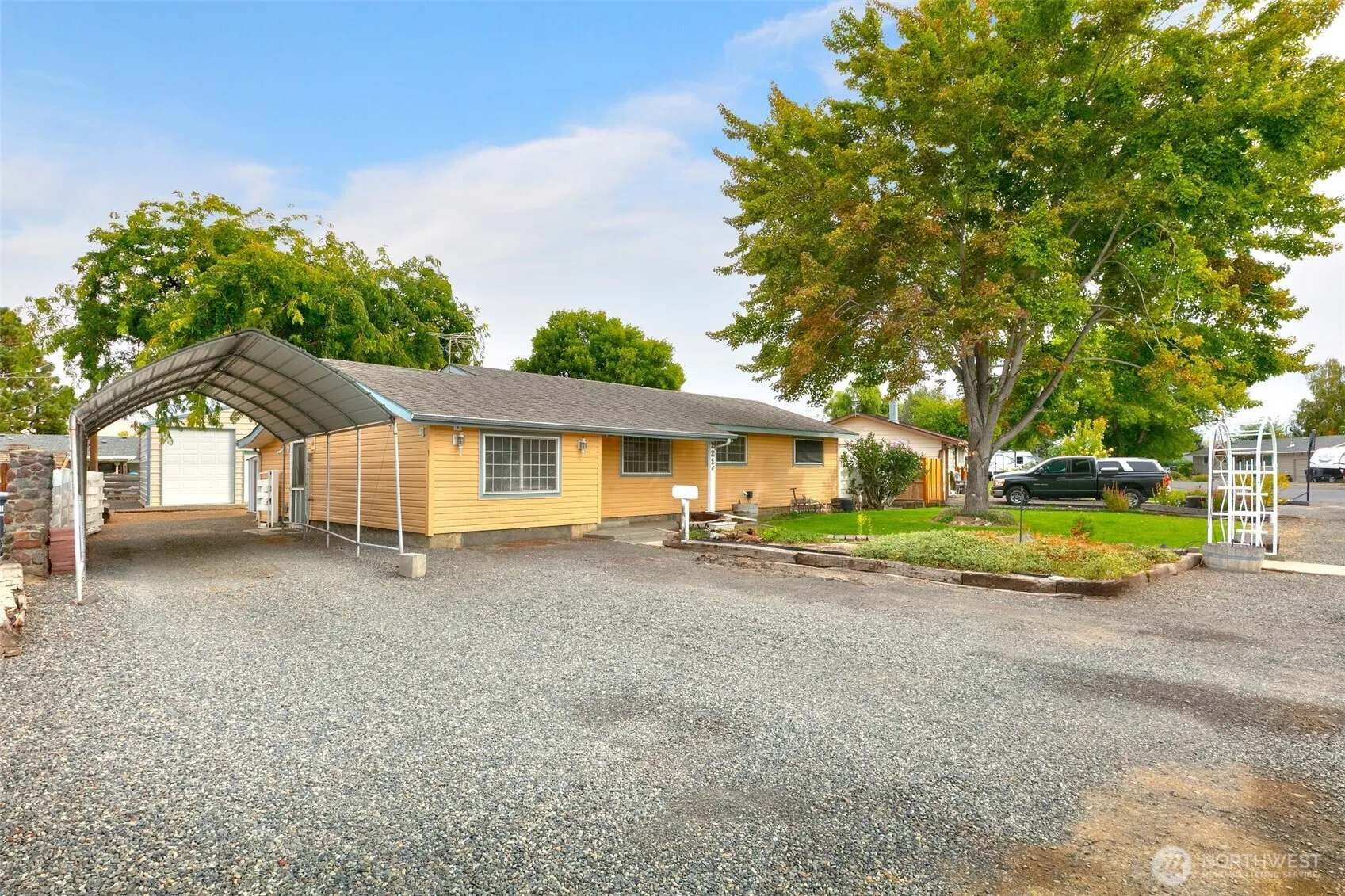 Property photo for 221 Blossom Drive, Moxee photo 2