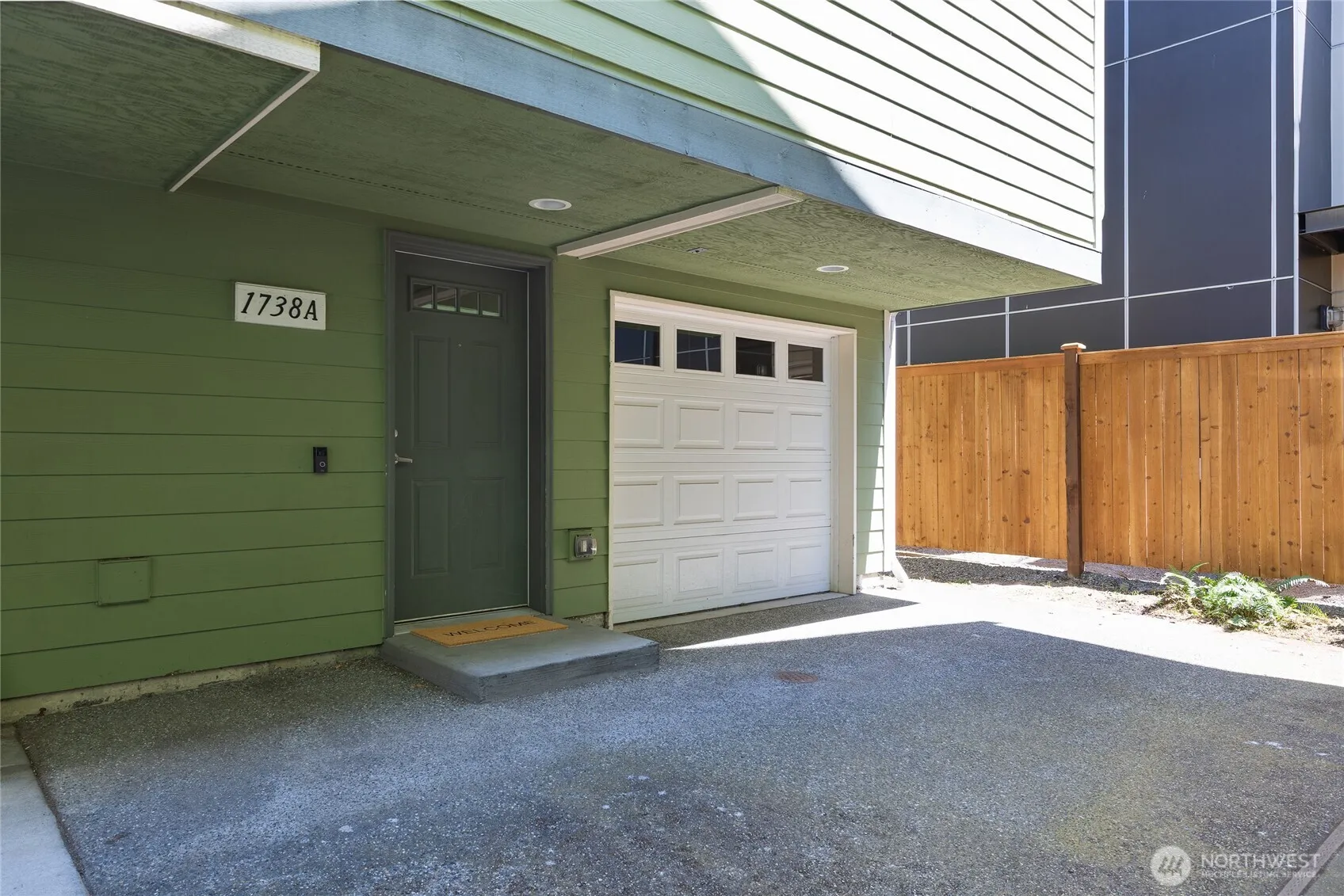 Property photo for 1738 Nw 59th Street #a, Seattle photo 4
