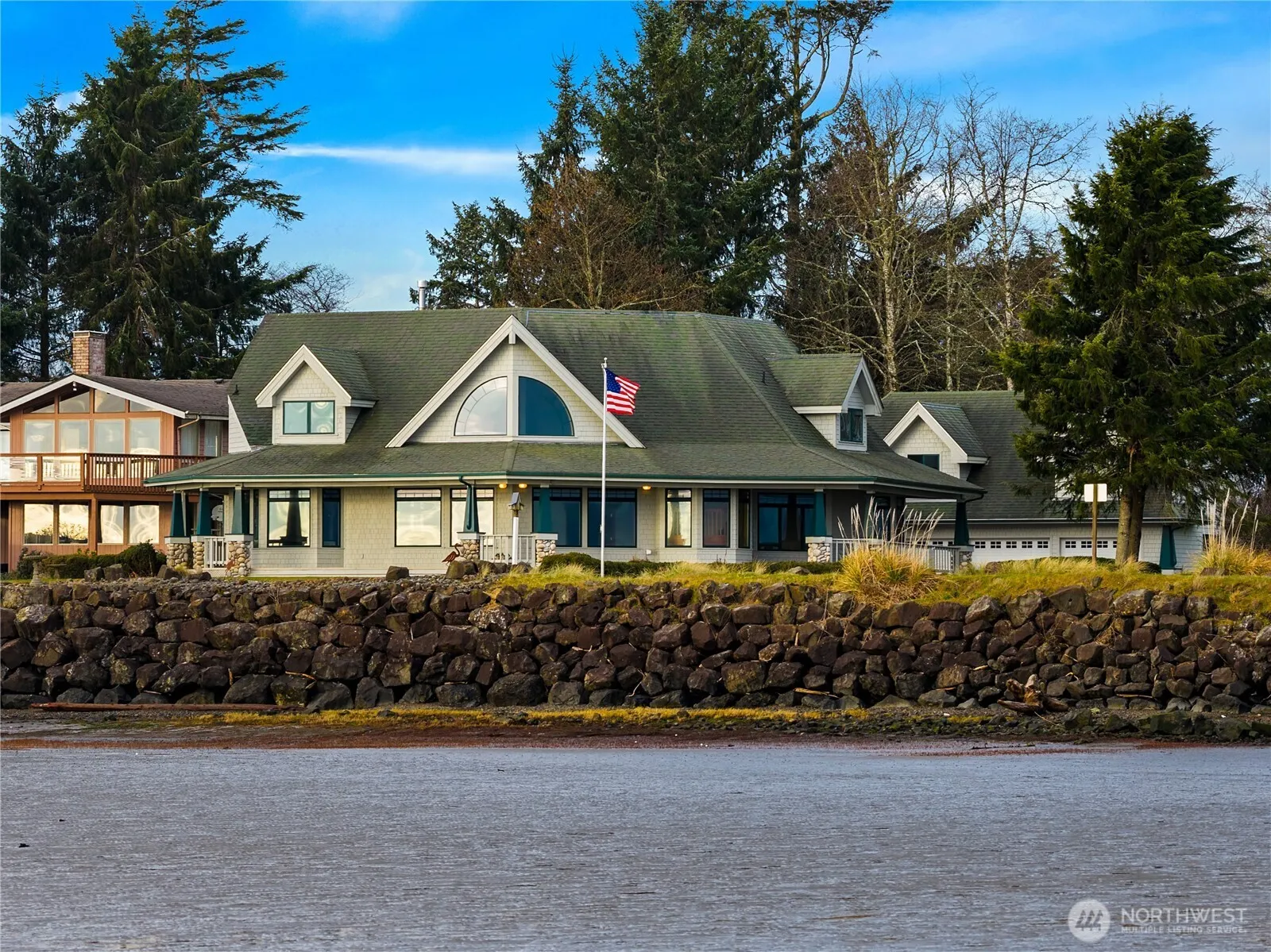 Property photo for 317 Captain Gray Court Se, Ocean Shores