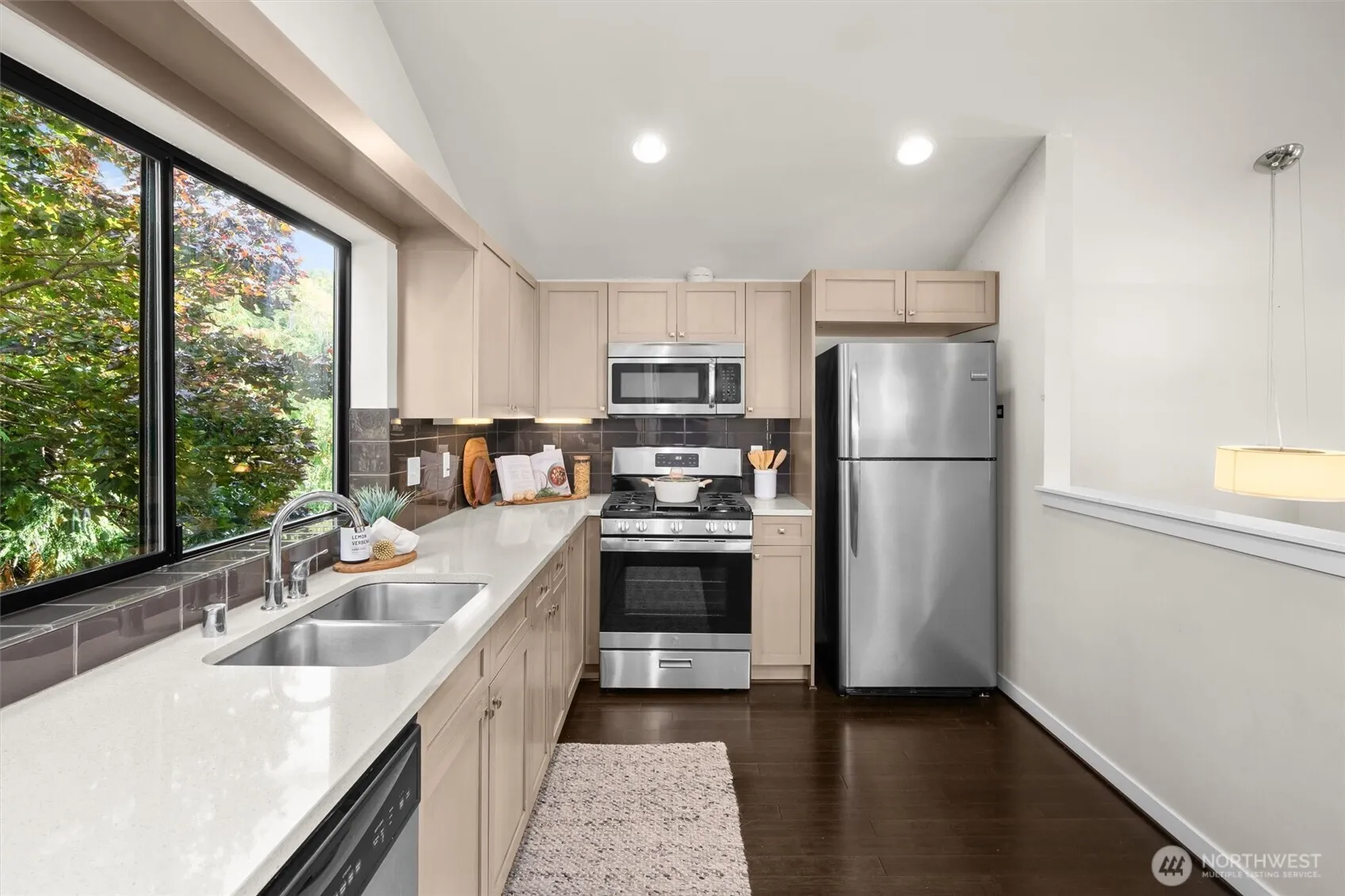Property photo for 3636 Beach Drive Sw #a, Seattle photo 4