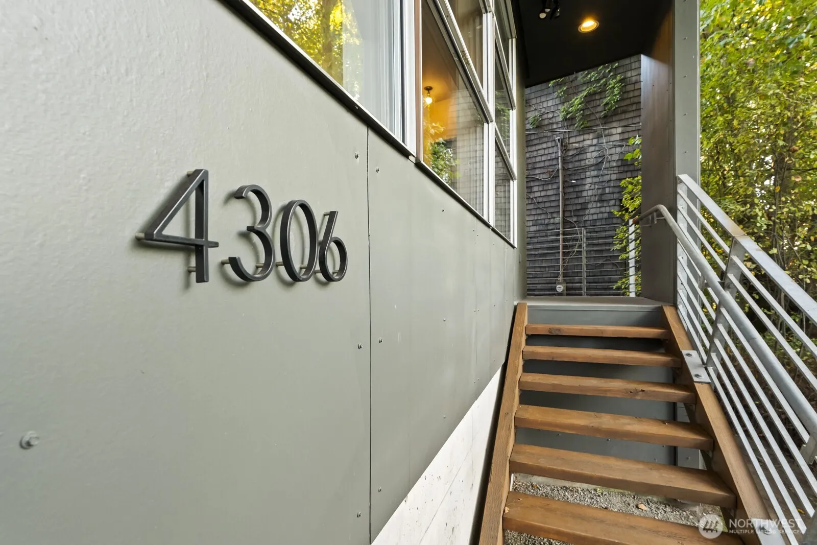 Property photo for 4306 3rd Avenue Nw, Seattle photo 3