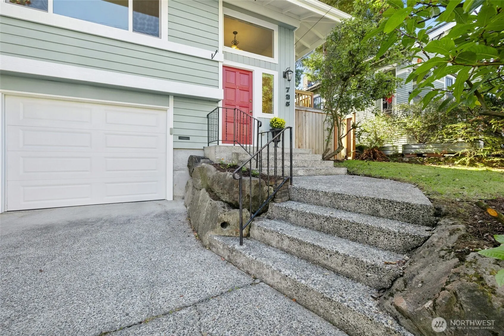 Property photo for 735 N 83rd Street, Seattle photo 4