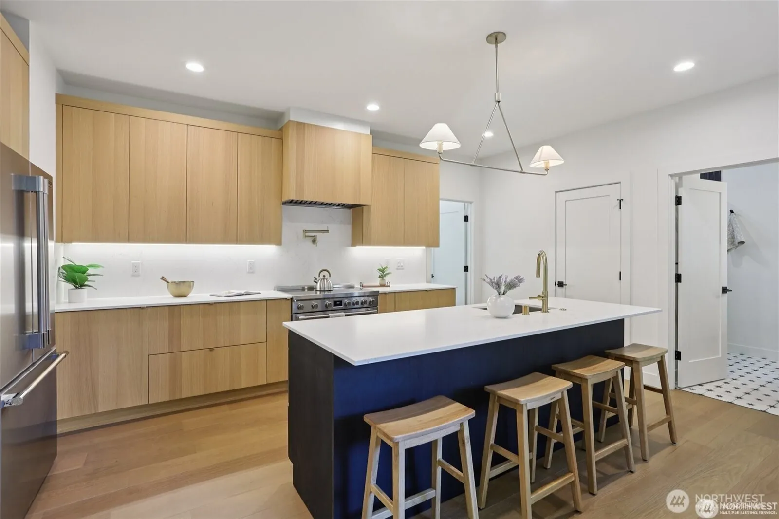 Property photo for 11737 38th Avenue Ne #a, Seattle photo 5