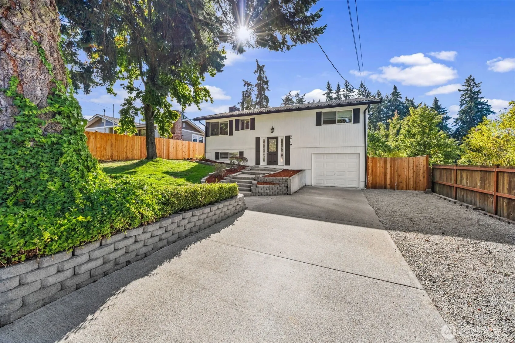 Property photo for 5716 96th Street E, Puyallup photo 2