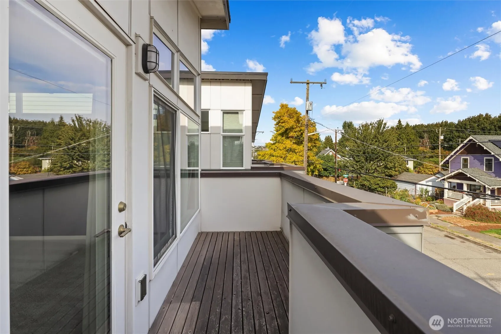 Property photo for 6917 Carleton Ave S #b, Seattle photo 4
