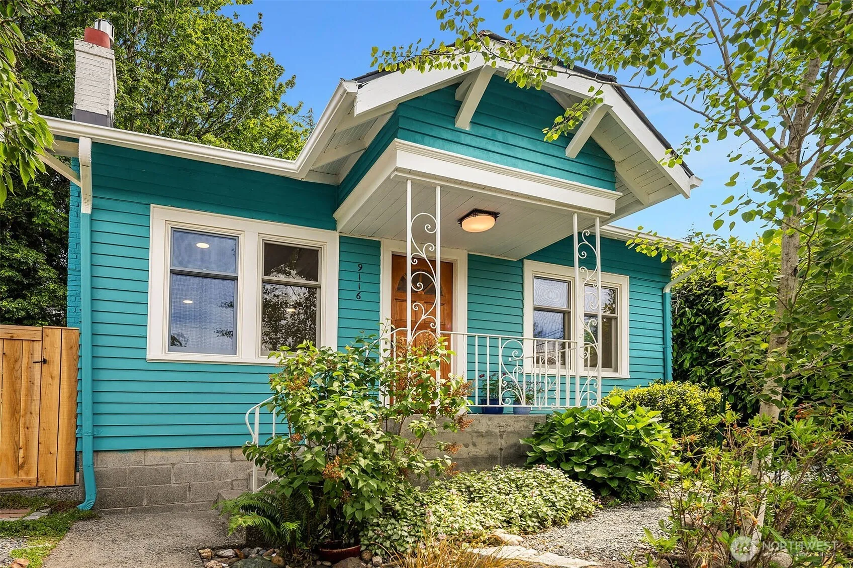 Property photo for 9116 23rd Avenue Ne, Seattle photo 2