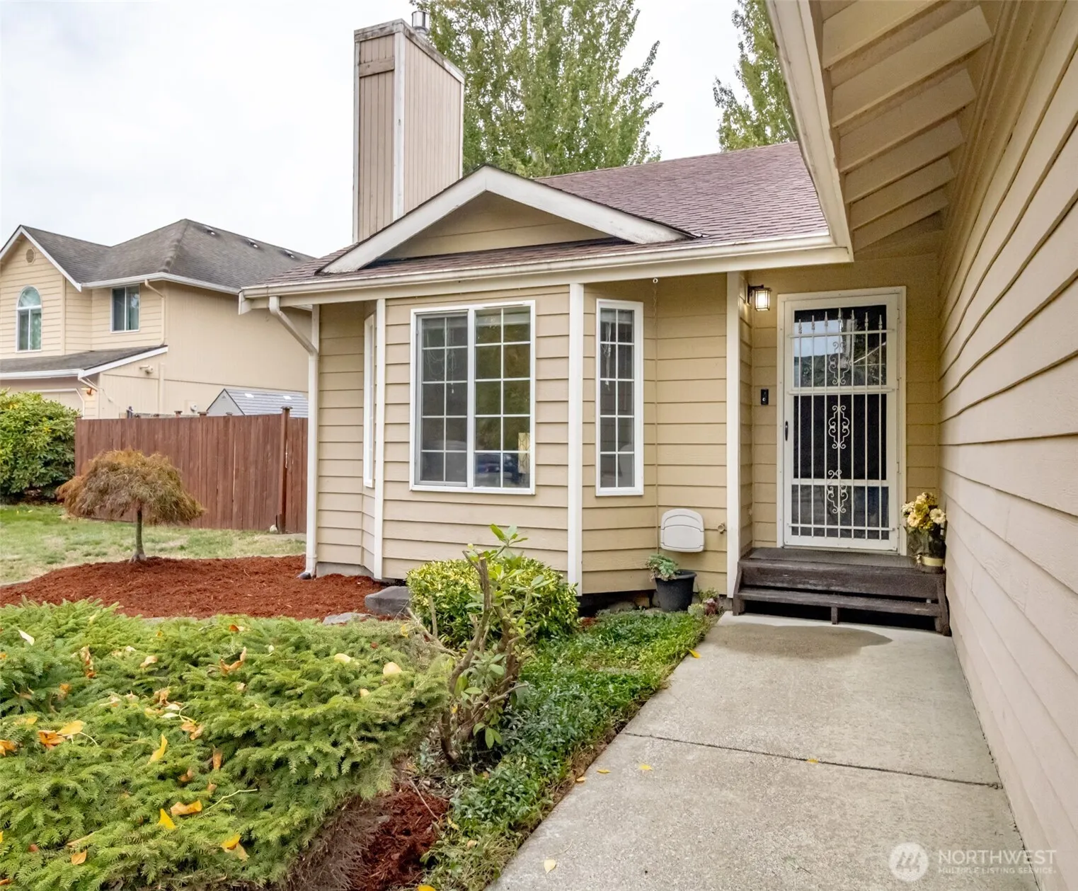 Property photo for 2410 19th Street Pl Se, Puyallup photo 3
