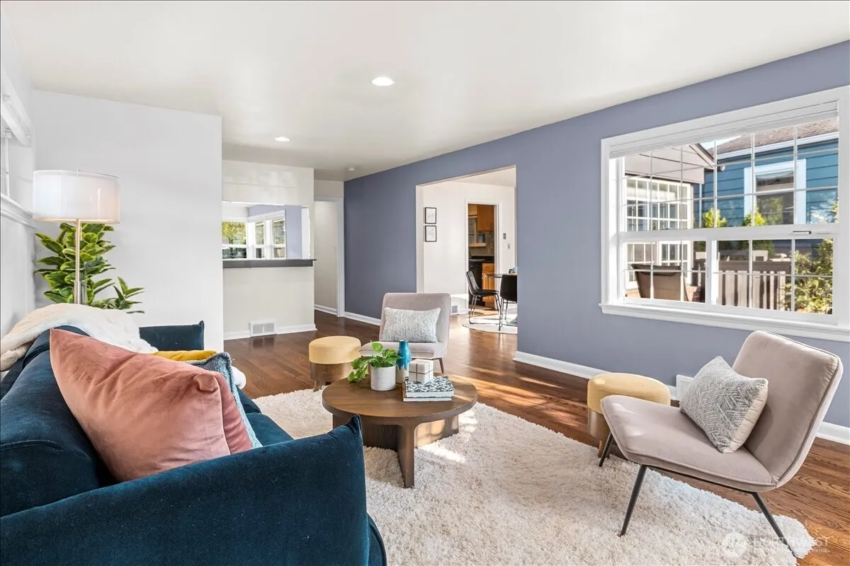 Property photo for 3523 Sw Charlestown Street, Seattle photo 5