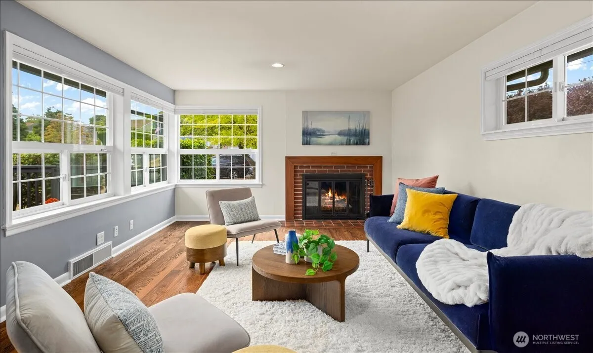 Property photo for 3523 Sw Charlestown Street, Seattle photo 4