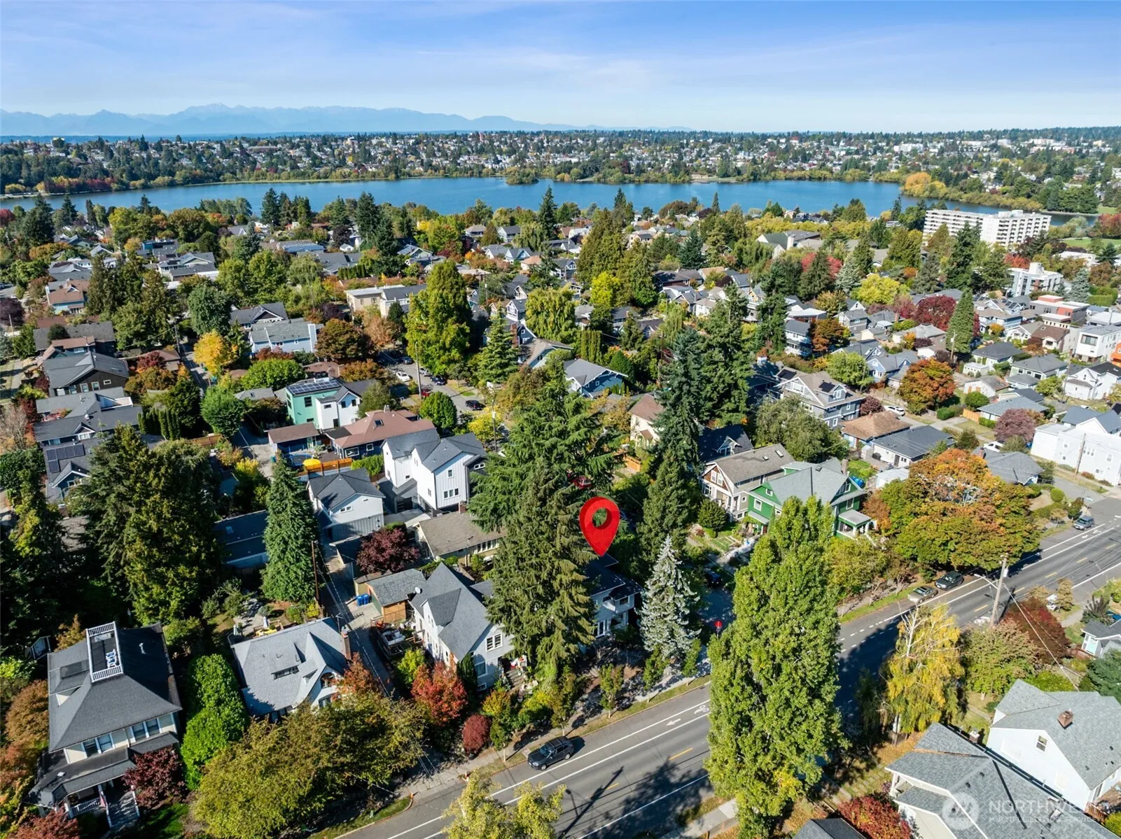 Property photo for 6119 Latona Avenue Ne, Seattle