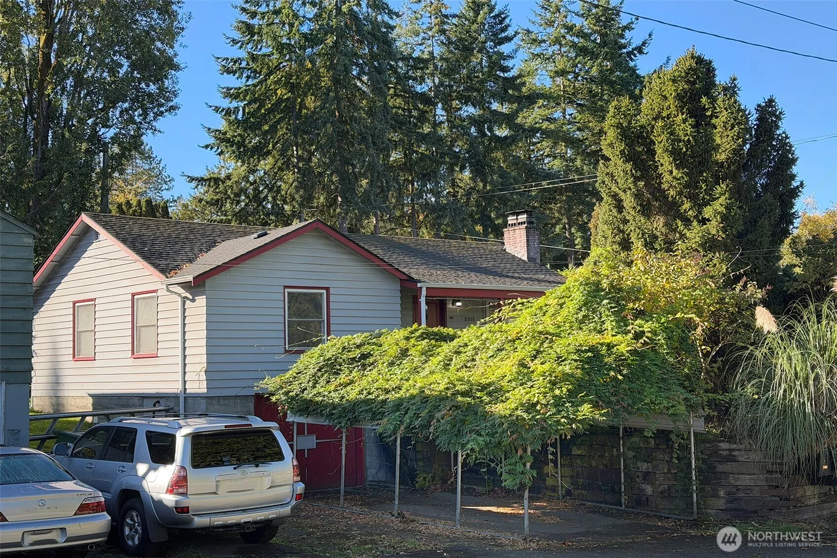 Property photo for 2303 Ne 95th Street, Seattle photo 2