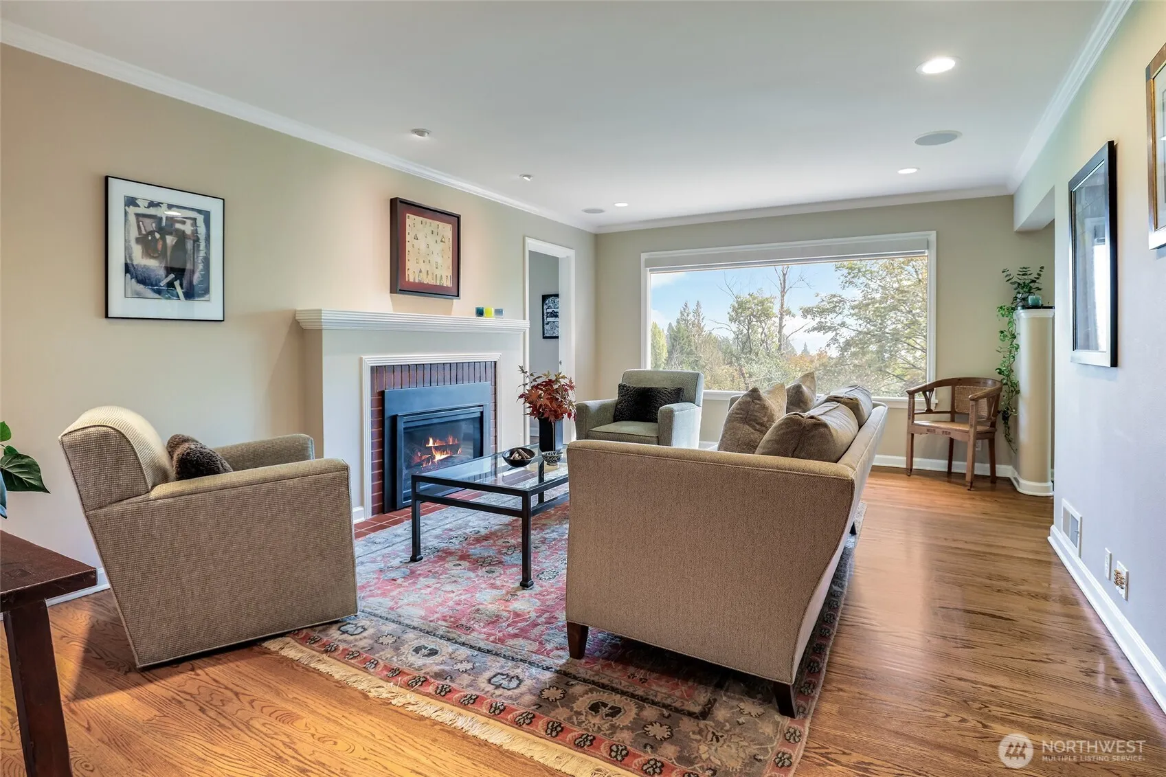 Property photo for 5021 Pullman Avenue Ne, Seattle photo 2