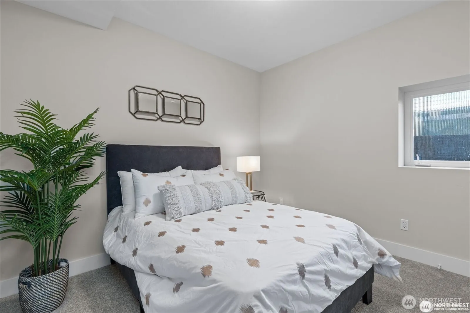 Property photo for 31 Etruria Street #b, Seattle photo 3