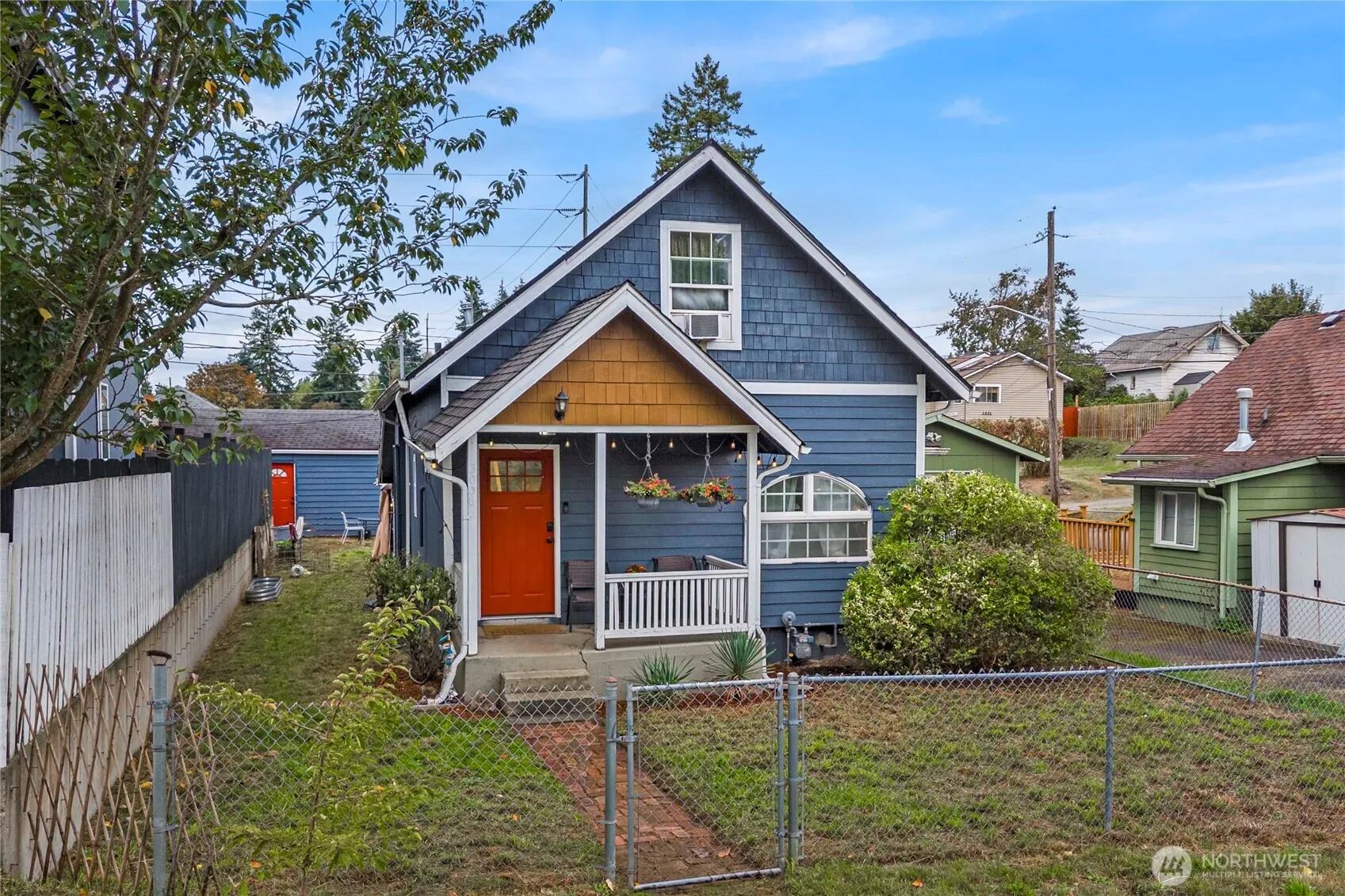 Property photo for 3008 S Warner Street, Tacoma photo 2
